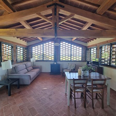 Agriturismo Le Sorbelle D'Orcia Con Piscina Pienza Exterior foto